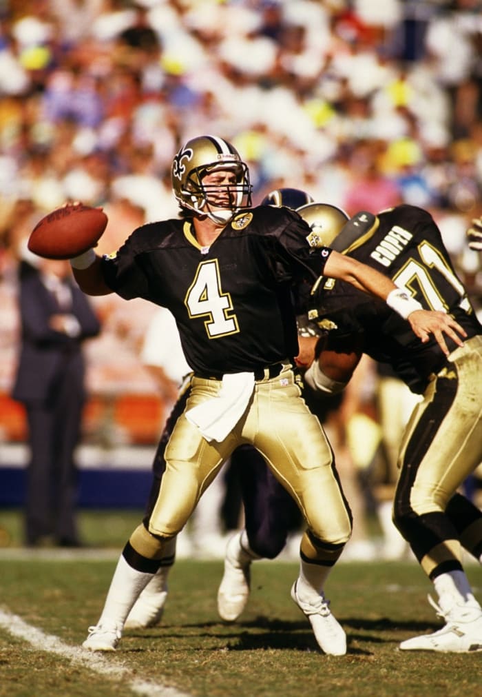 Nov 17, 1991; FILE PHOTO; New Orleans Saints quarterback Steve Walsh (4) throws the ball against the San Diego Chargers. Mandatory Credit: Peter Brouillet-USA TODAY NETWORK